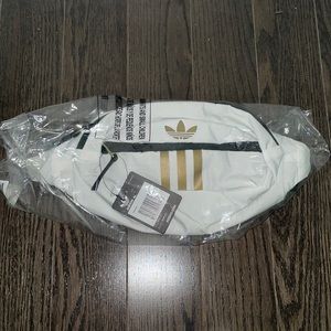 NEW Adidas White/Gold Double Zip Trefoil Waist Bag